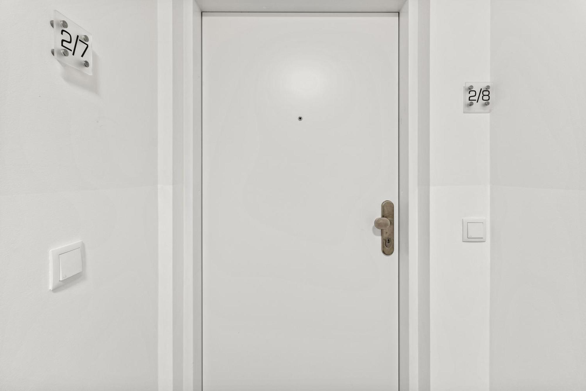 1 Min To Public Transport - 3 Min To Supermarket And Pharmacy - On-Site Parking For 19,90 Eur Wien Eksteriør bilde