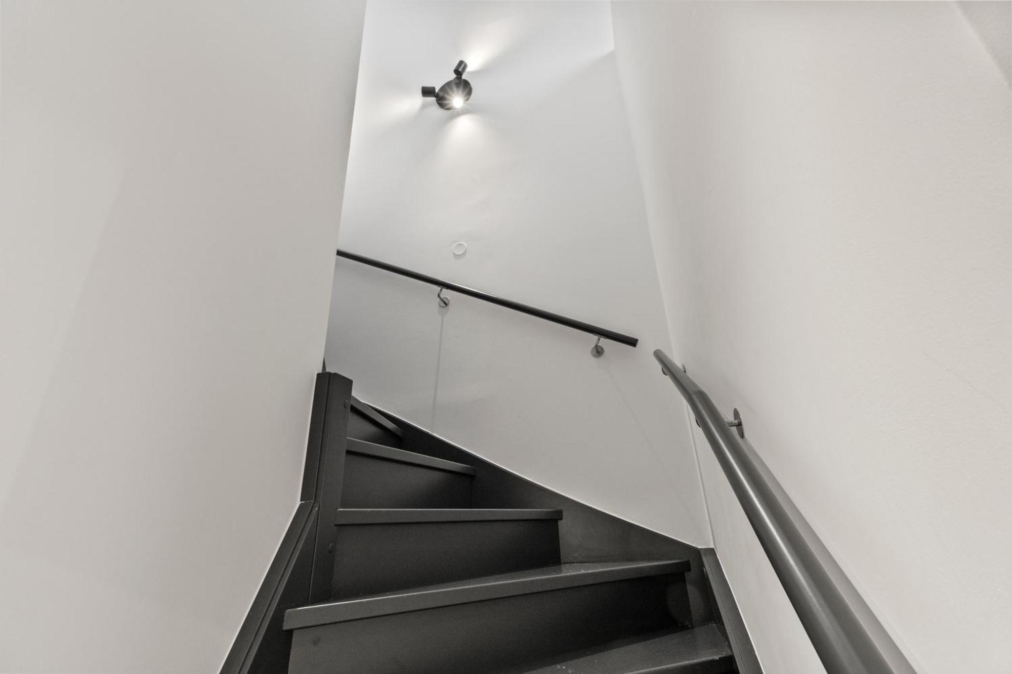 1 Min To Public Transport - 3 Min To Supermarket And Pharmacy - On-Site Parking For 19,90 Eur Wien Eksteriør bilde