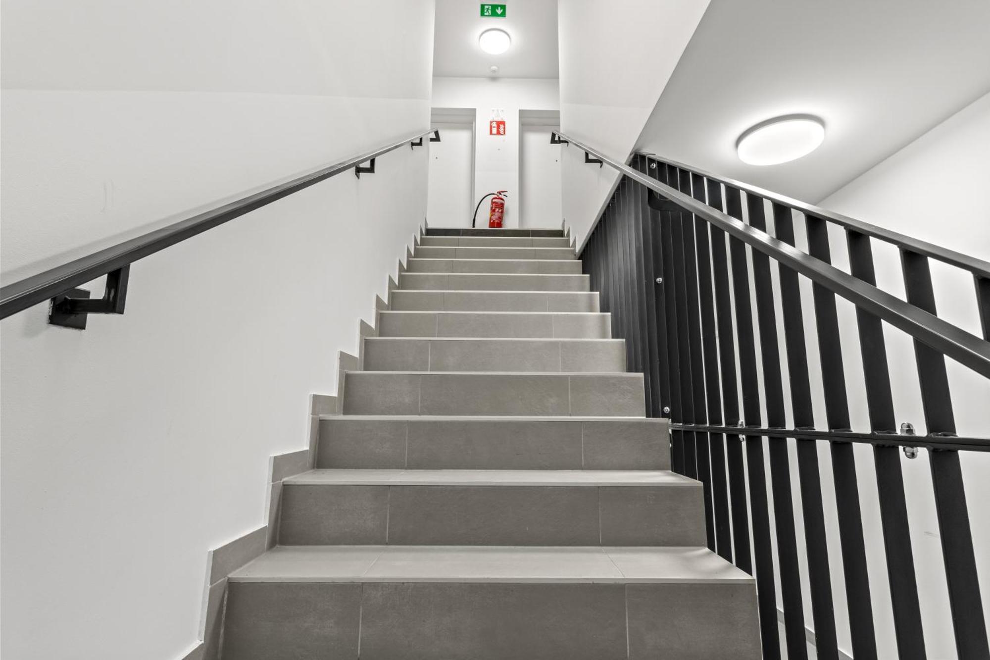 1 Min To Public Transport - 3 Min To Supermarket And Pharmacy - On-Site Parking For 19,90 Eur Wien Eksteriør bilde