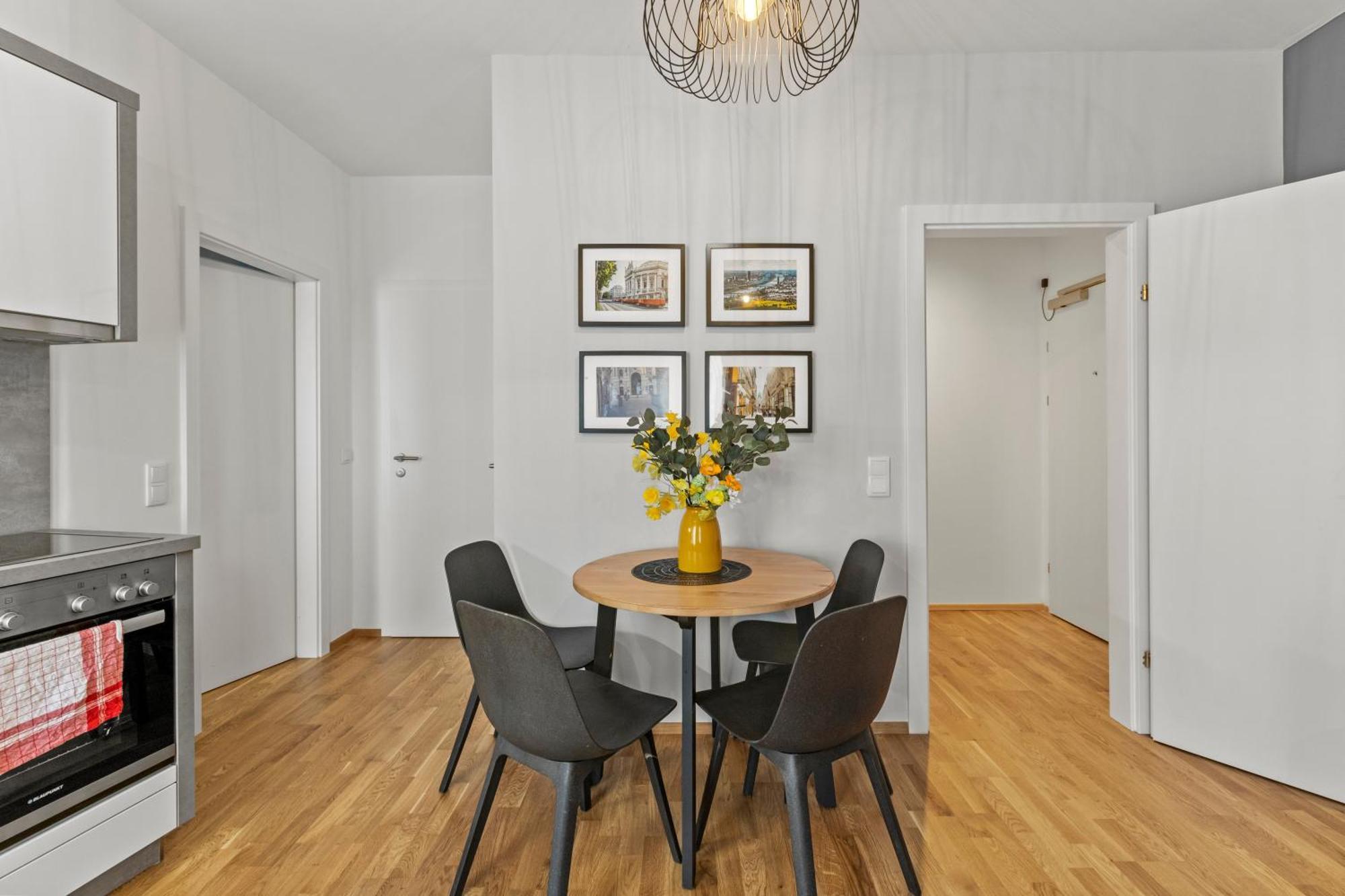 1 Min To Public Transport - 3 Min To Supermarket And Pharmacy - On-Site Parking For 19,90 Eur Wien Eksteriør bilde